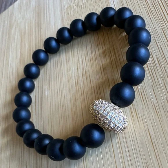 Matte 8mm Onyx Stretch Bracelet w/ Gold Pave Crystal Spacer - Picture 3 of 9